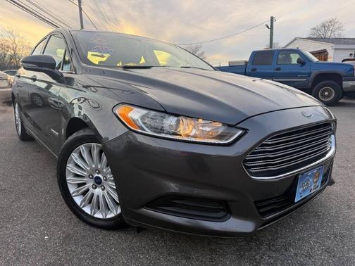 2015 Ford Fusion Hybrid SE