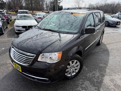2015 Chrysler Town & Country Touring