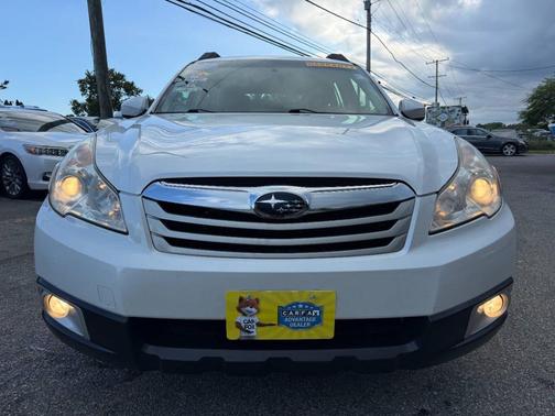 Satin White Pearl 2012 Subaru Outback 2.5i