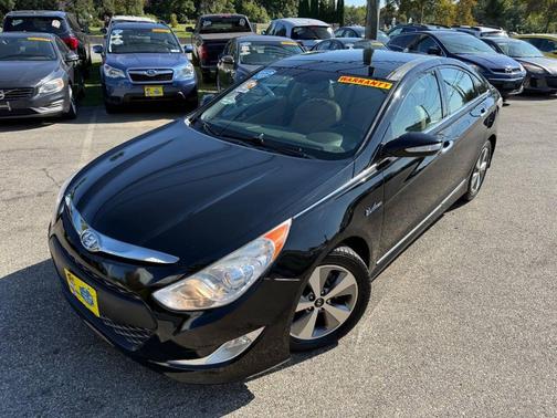 Black Onyx Pearl Mica 2012 Hyundai SONATA Hybrid Base