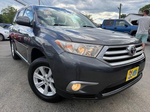 2012 Toyota Highlander SE