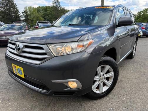 2012 Toyota Highlander SE