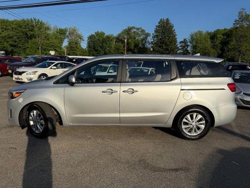 Bright Silver 2015 Kia Sedona L