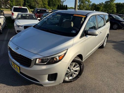 Bright Silver 2015 Kia Sedona L