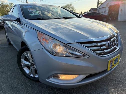 2012 Hyundai SONATA Limited