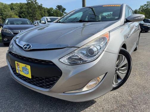 SILVER 2013 Hyundai SONATA Hybrid Limited