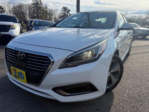 2016 Hyundai SONATA Hybrid Limited