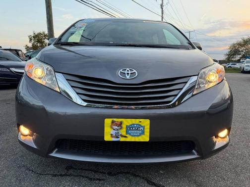 2014 Toyota Sienna XLE