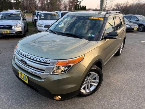Green Gem Metallic 2013 Ford Explorer XLT