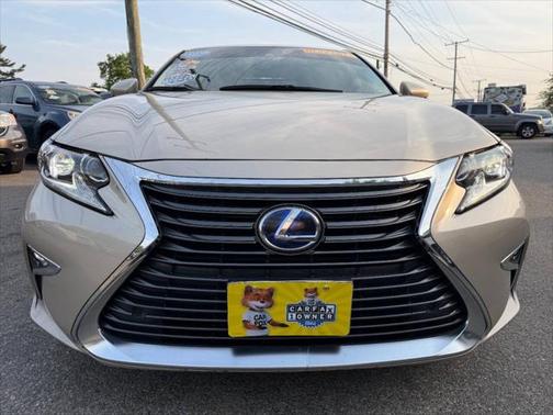 2017 Lexus ES 300h Base
