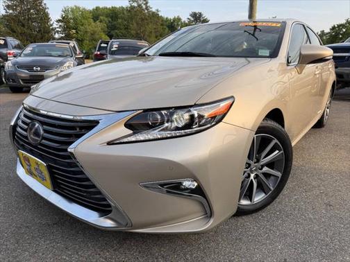 2017 Lexus ES 300h Base