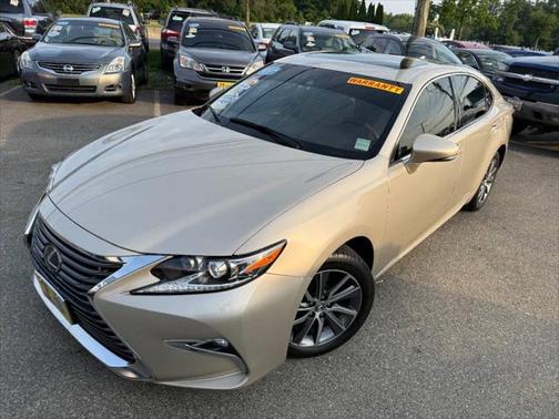 2017 Lexus ES 300h Base