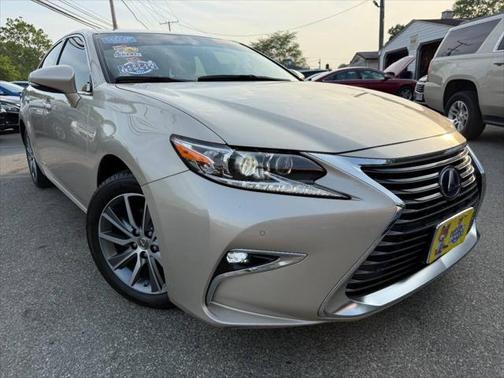 2017 Lexus ES 300h Base