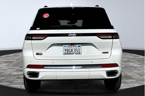 2022 Jeep Grand Cherokee Overland