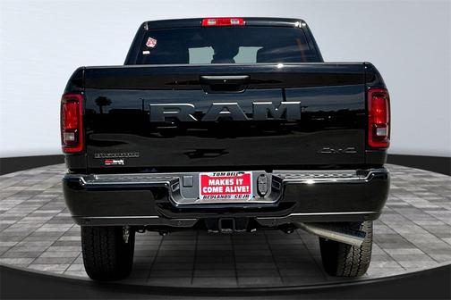 2025 RAM 2500 Big Horn Crew Cab 4x4 6'4' Box