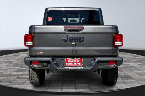 2025 Jeep Gladiator Nighthawk