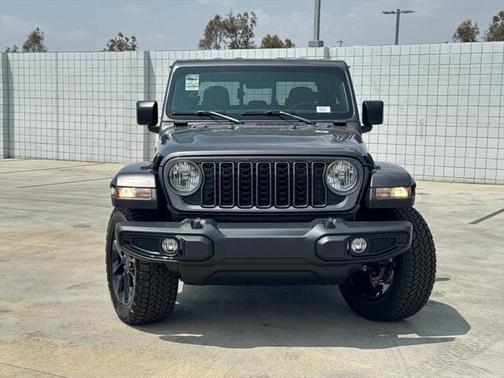 2025 Jeep Gladiator Nighthawk