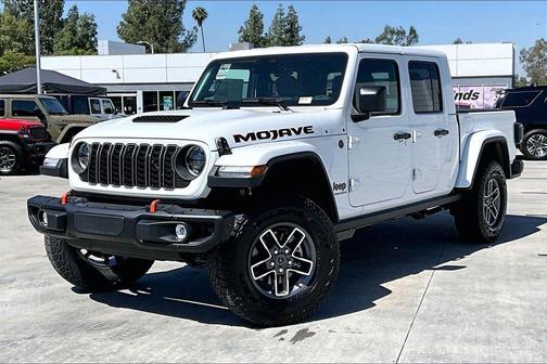 Bright White Clearcoat 2026 Jeep Gladiator Mojave X 4x4