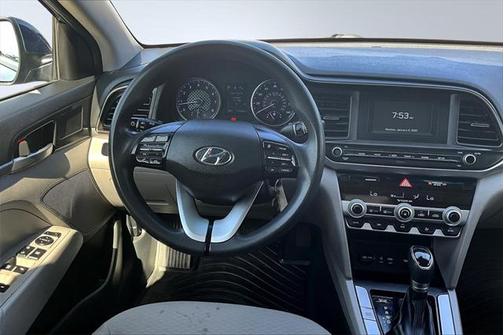 2020 Hyundai ELANTRA SE