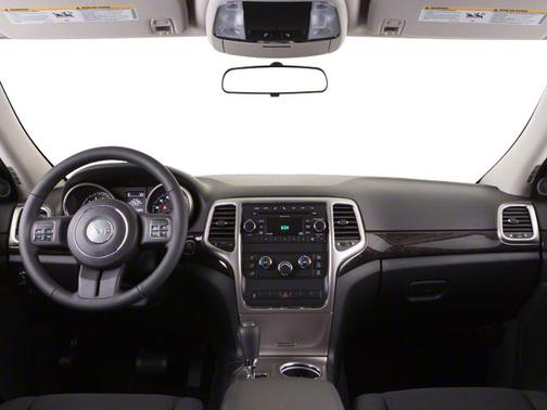 Brilliant Black Crystal Pearlcoat 2013 Jeep Grand Cherokee Laredo