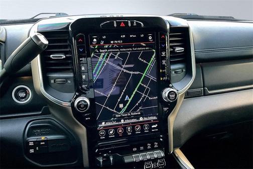 2019 RAM 2500 Laramie Crew Cab 4x4 6'4' Box