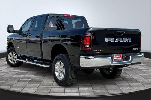 2025 RAM 2500 Big Horn Crew Cab 4x4 6'4' Box