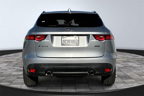 2018 Jaguar F-PACE 25t R-Sport