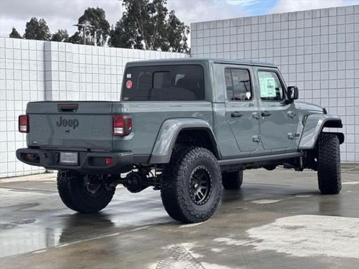 2025 Jeep Gladiator Nighthawk