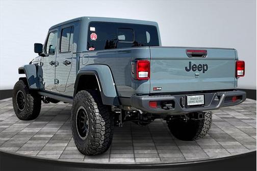 2025 Jeep Gladiator Nighthawk