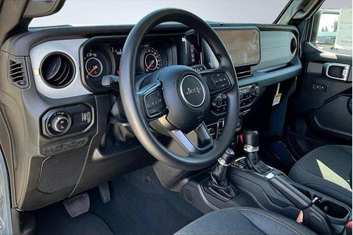 2025 Jeep Gladiator Nighthawk