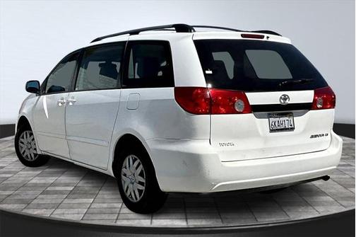 2010 Toyota Sienna CE