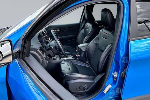 Hydro Blue Pearlcoat 2021 Jeep Cherokee Trailhawk