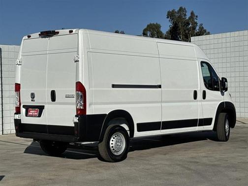 2025 RAM ProMaster 2500 Tradesman