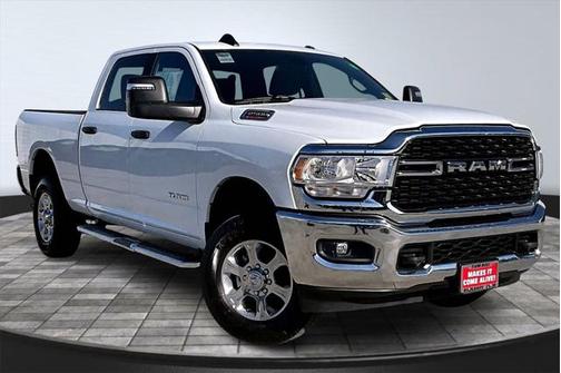 2024 RAM 2500 Big Horn Crew Cab 4x4 64' Box