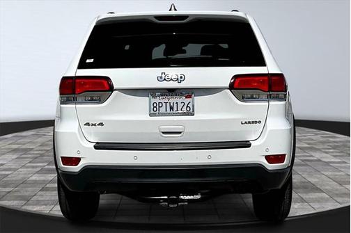 2020 Jeep Grand Cherokee Laredo