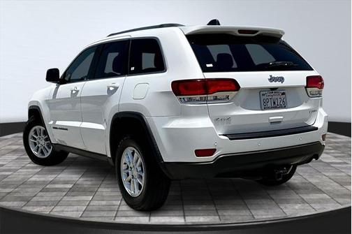 2020 Jeep Grand Cherokee Laredo