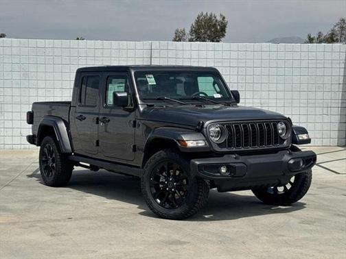 2025 Jeep Gladiator Nighthawk