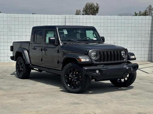 2025 Jeep Gladiator Nighthawk