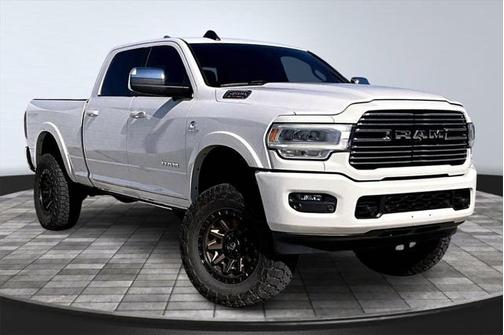 2020 RAM 2500 Laramie Crew Cab 4X4 64' Box