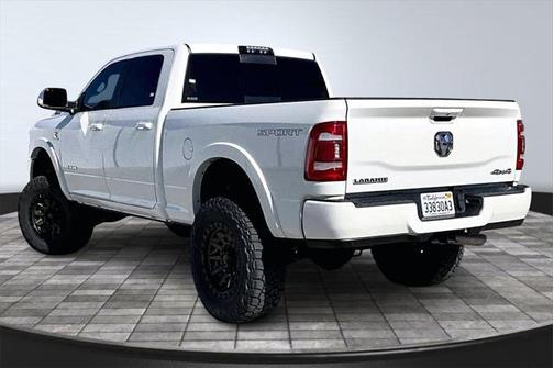 2020 RAM 2500 Laramie Crew Cab 4X4 64' Box