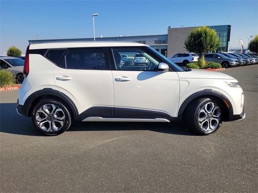 2022 Kia Soul X-Line