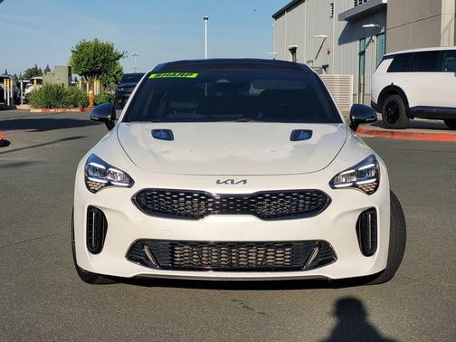 Snow White Pearl 2023 Kia Stinger GT-Line