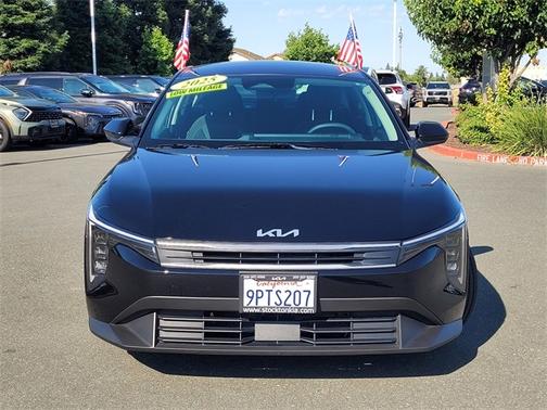 2025 Kia K4 LX