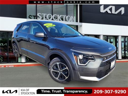 2025 Kia Niro LX