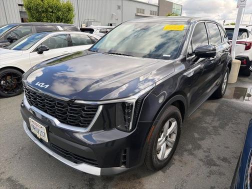 2025 Kia Sorento LX