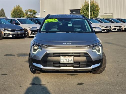 2025 Kia Niro LX