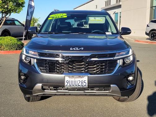 Gravity Gray 2025 Kia Seltos EX
