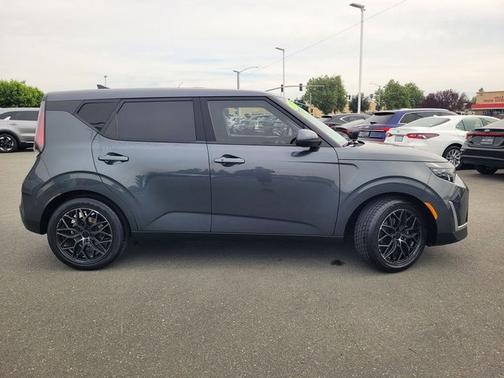 2023 Kia Soul EX