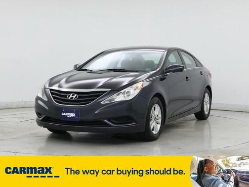 2013 Hyundai SONATA SE