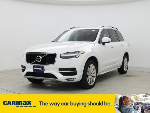 2016 Volvo XC90 T6 Momentum